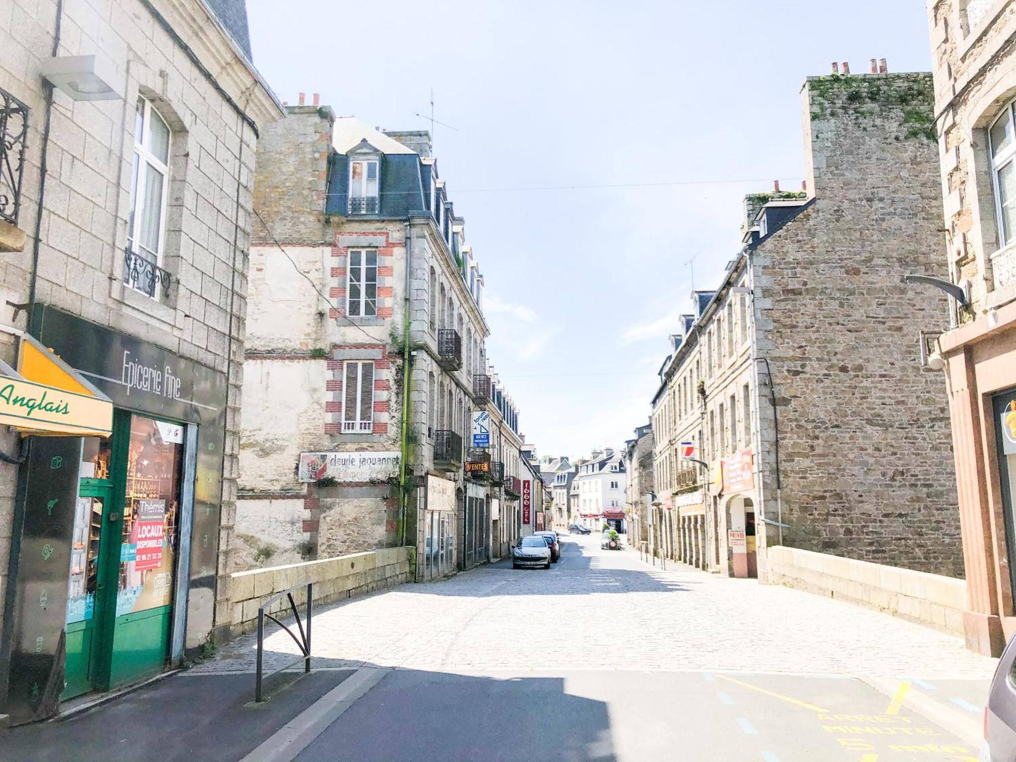 New: Agreable & Lumineux *Gare* Leilighet Guingamp Eksteriør bilde