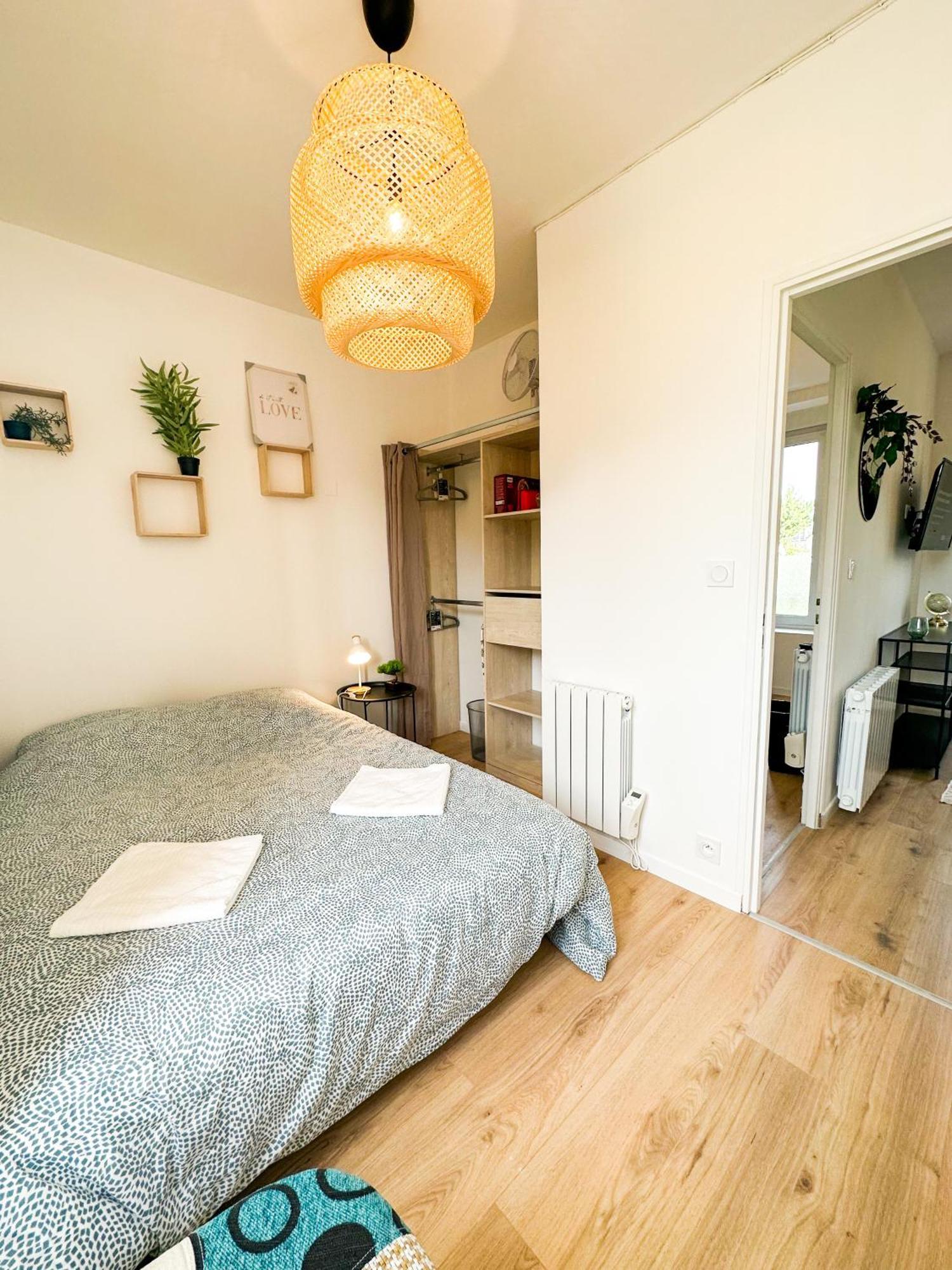 New: Agreable & Lumineux *Gare* Leilighet Guingamp Eksteriør bilde